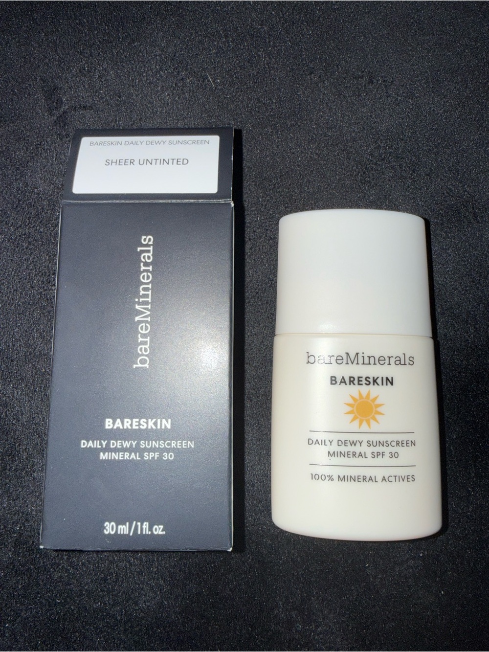 bareMinerals Sheer Untinted Dewy Skin Sunscreen Mineral SPF 30